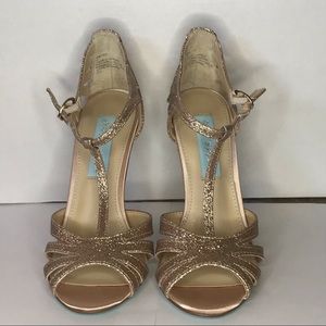 Champagne T-Strap heels!